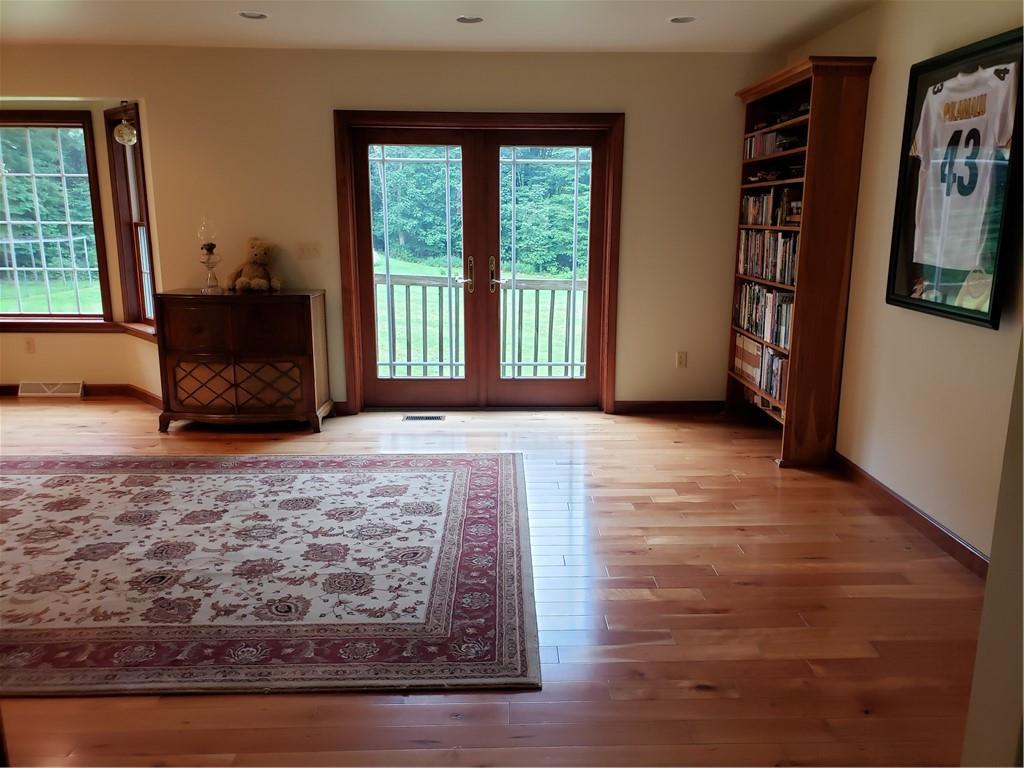542 Stoneboro Road Grove City, PA 16127 - Photo 11 of 17
