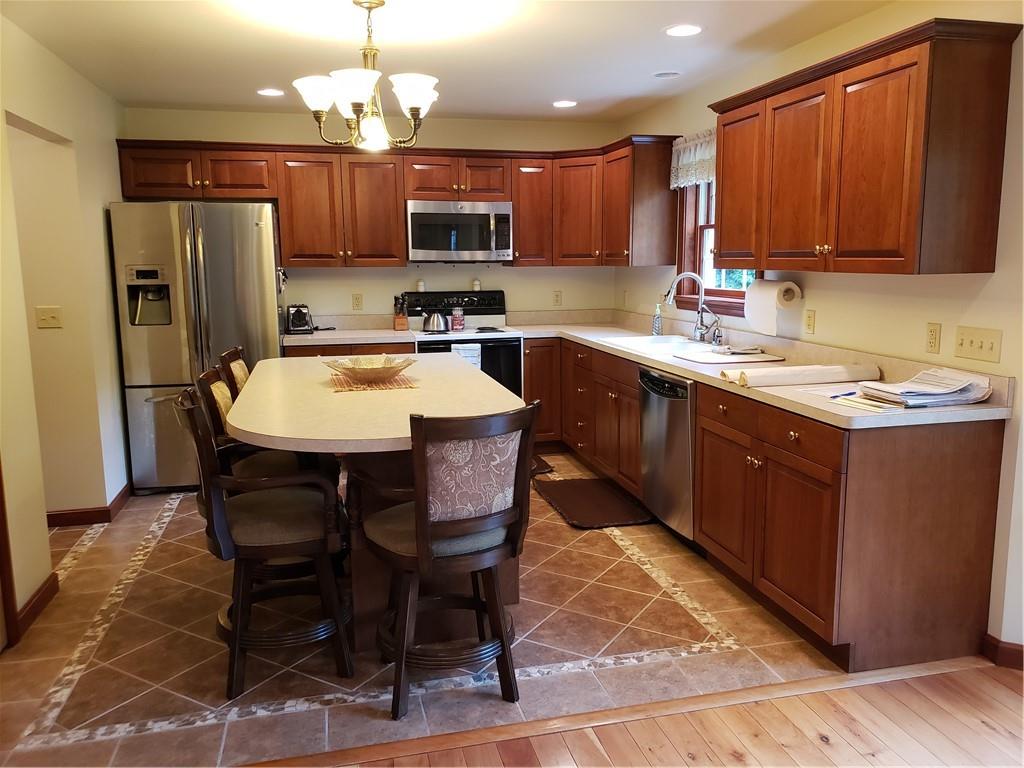 542 Stoneboro Road Grove City, PA 16127 - Photo 13 of 17