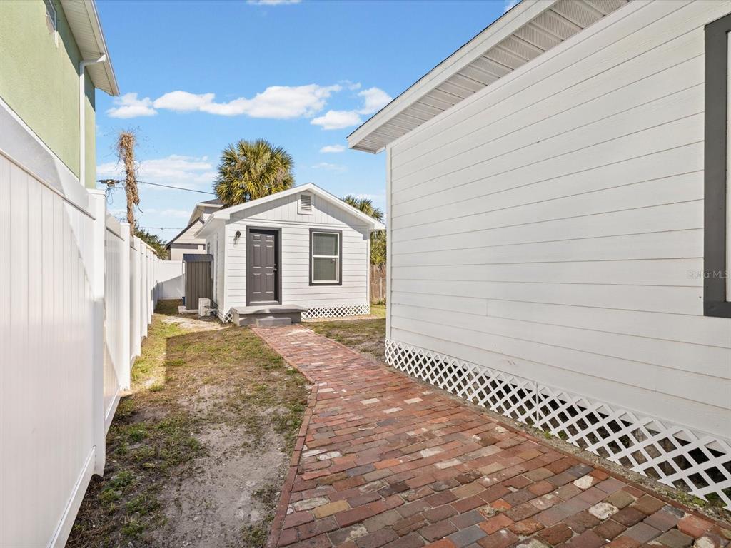 2107 West Cherry Street Tampa, FL 33607 - Photo 9 of 14