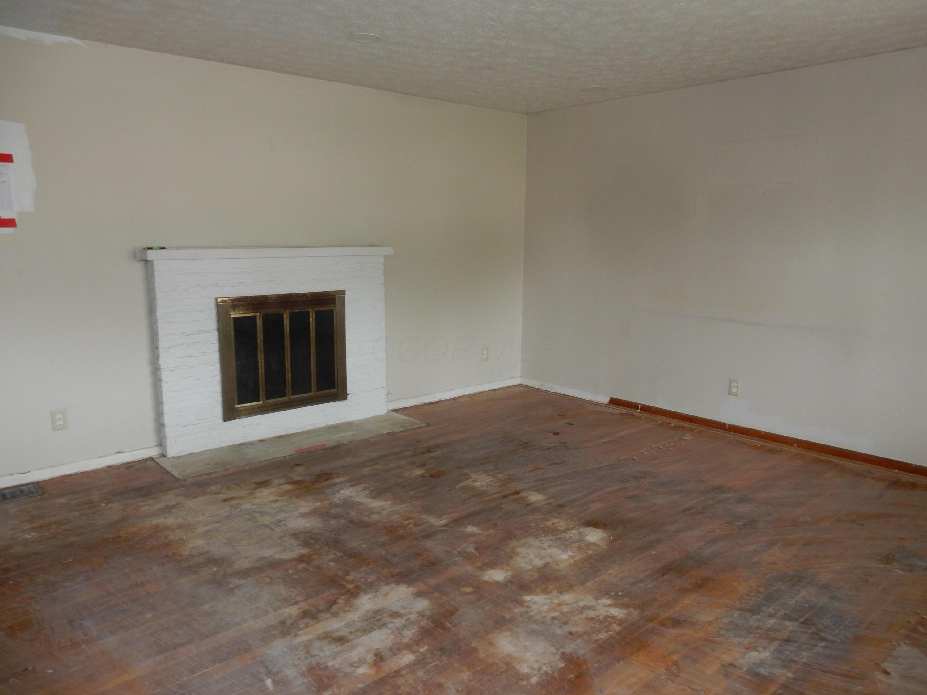 4464 Midvale Road Columbus, OH 43224 - Photo 12 of 38