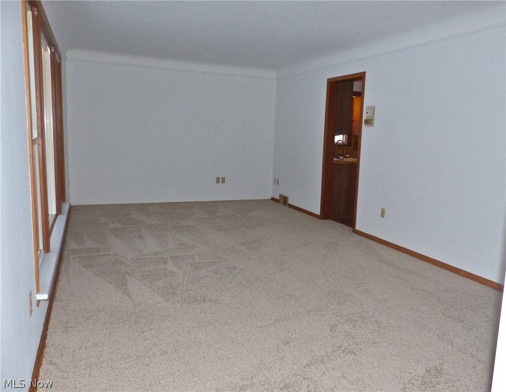 1823 Rush Road Wickliffe, OH 44092 - Photo 4 of 22 Gallery Image 4