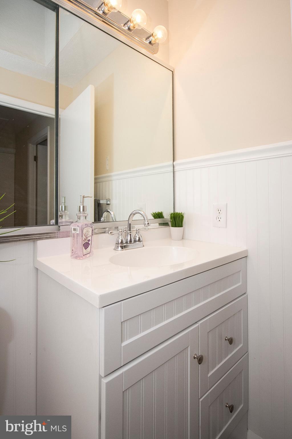 4609 Vicky Road Baltimore, MD 21236 - Photo 19 of 23 Bath