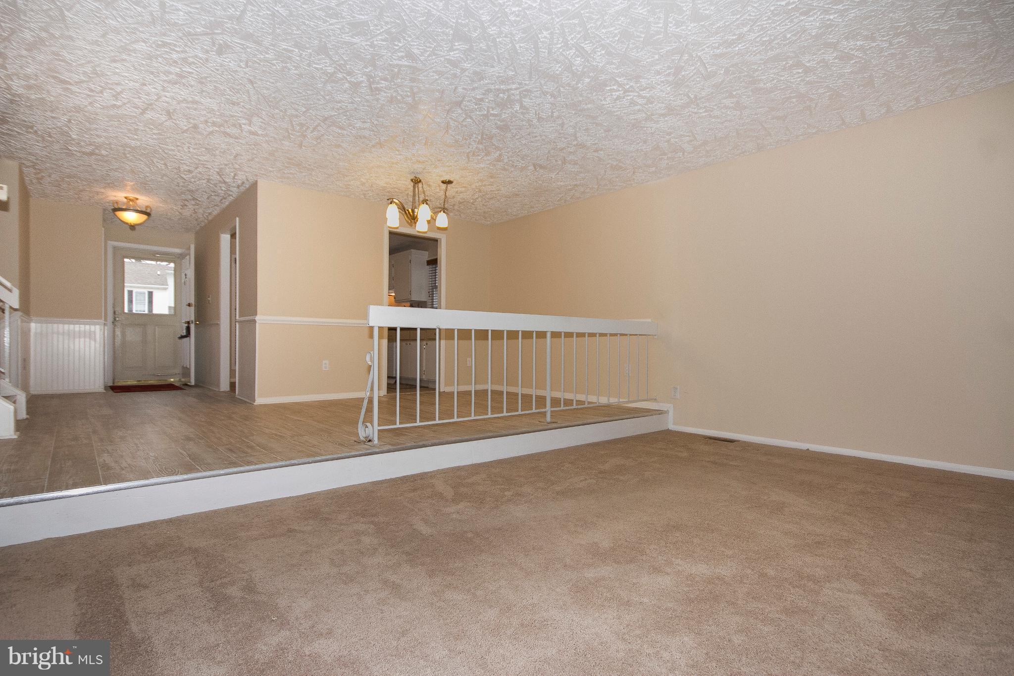 4609 Vicky Road Baltimore, MD 21236 - Photo 6 of 23 Living Room
