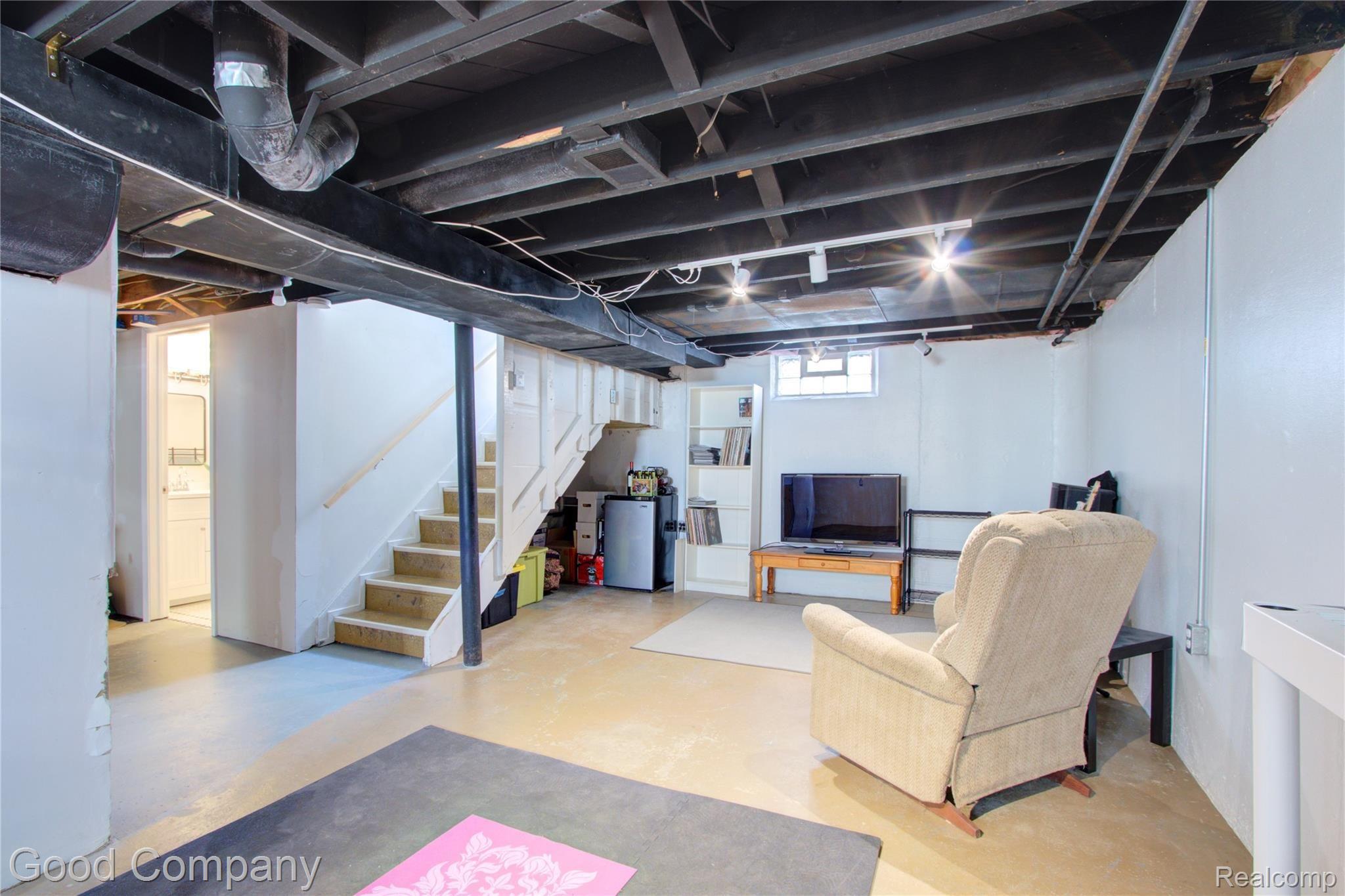 3911 Durham Road Royal Oak, MI 48073 - Photo 21 of 37 3911 Durham Rd. 21