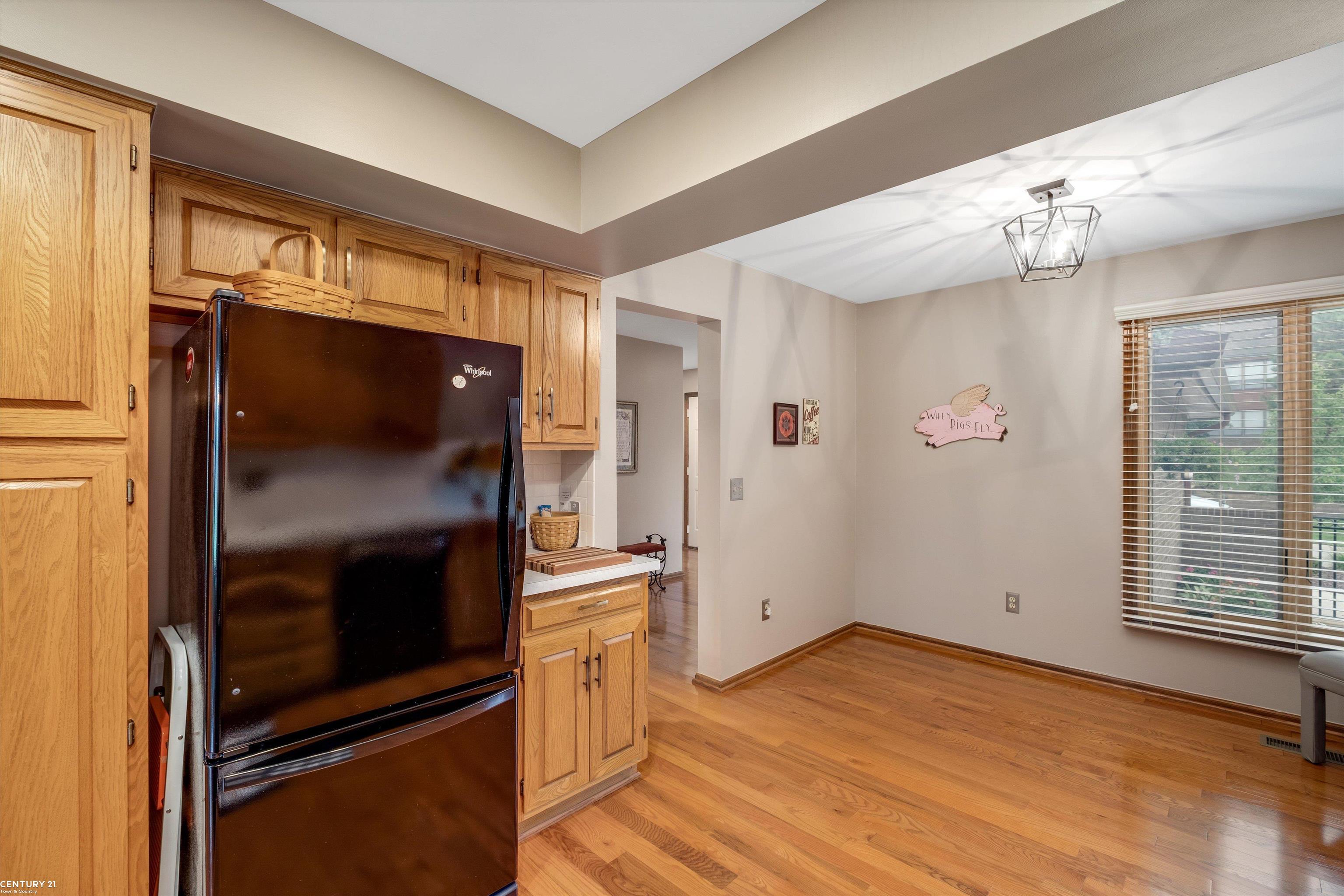 878 Green View Court Rochester Hills, MI 48307 - Photo 13 of 50