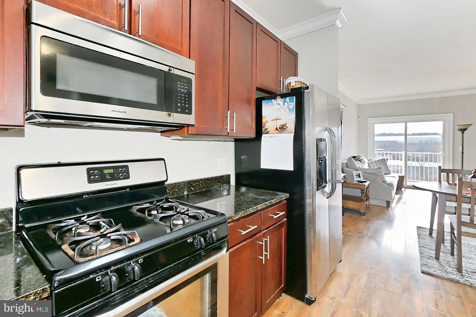 6301 Edsall Road, Unit 605 Alexandria, VA 22312 - Photo 18 of 36