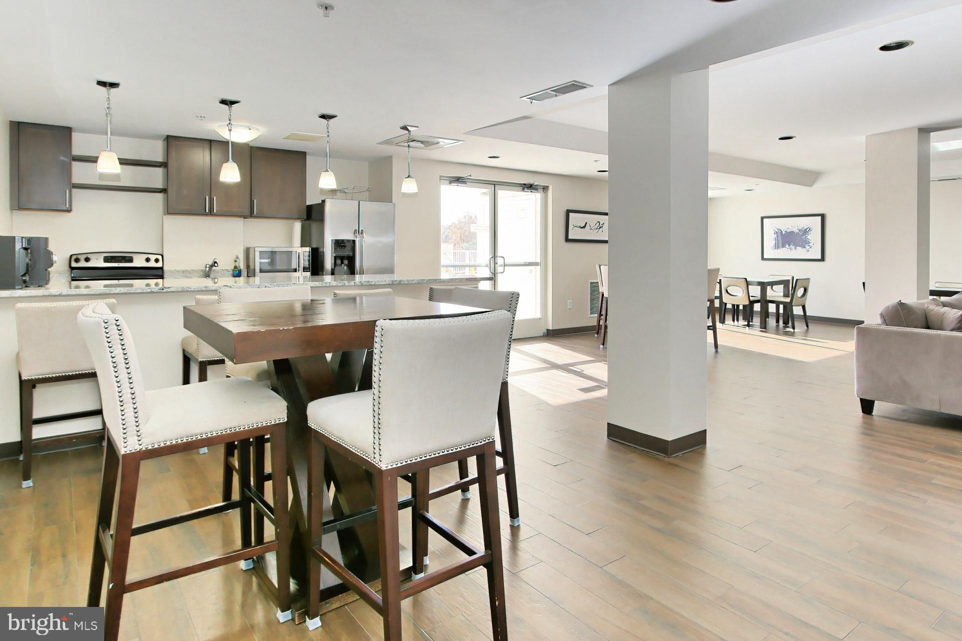6301 Edsall Road, Unit 605 Alexandria, VA 22312 - Photo 33 of 36