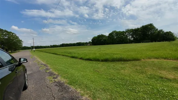 a view of an outdoor space and yard
