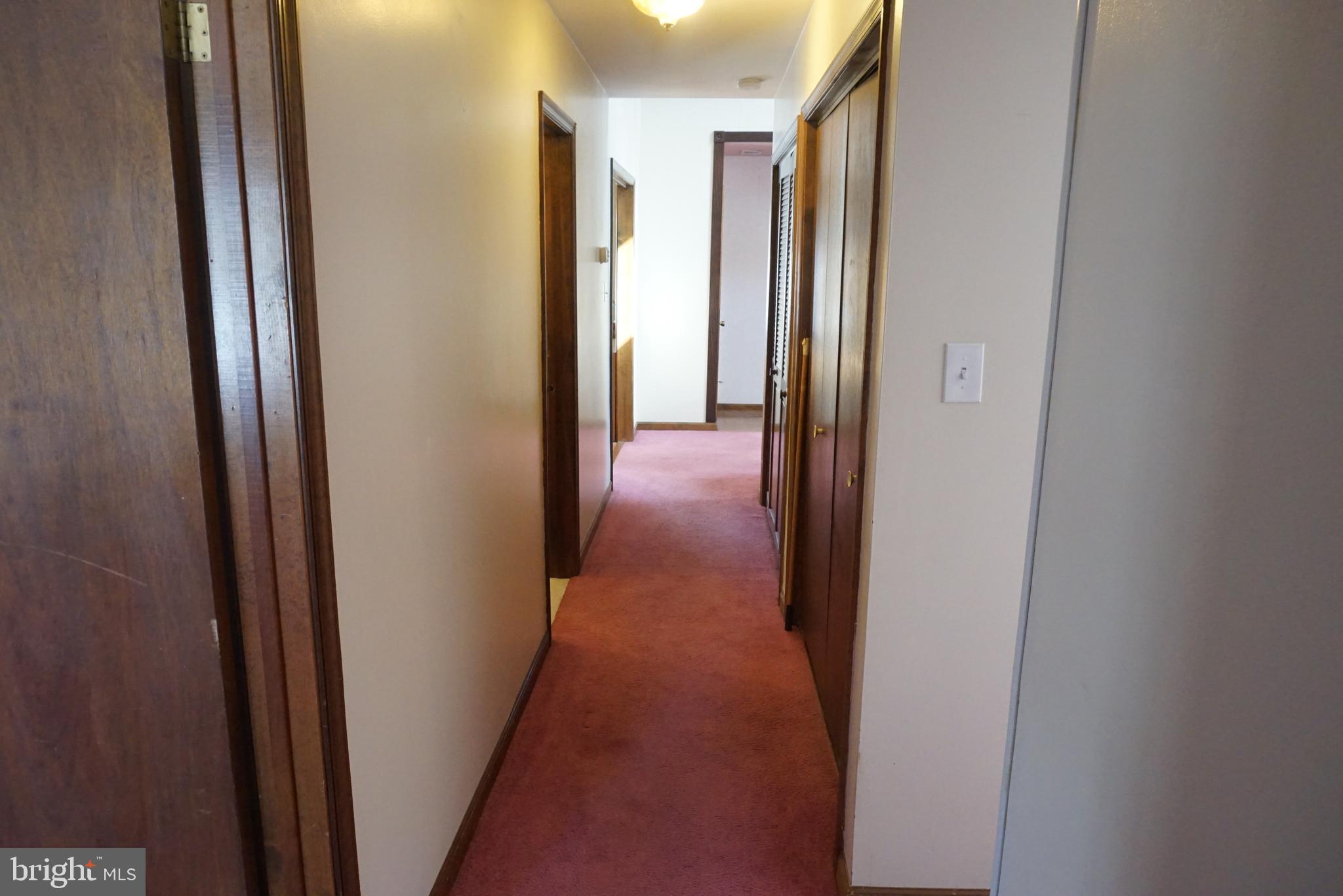 210 Julie Road Chalfont, PA 18914 - Photo 21 of 27 Hall way