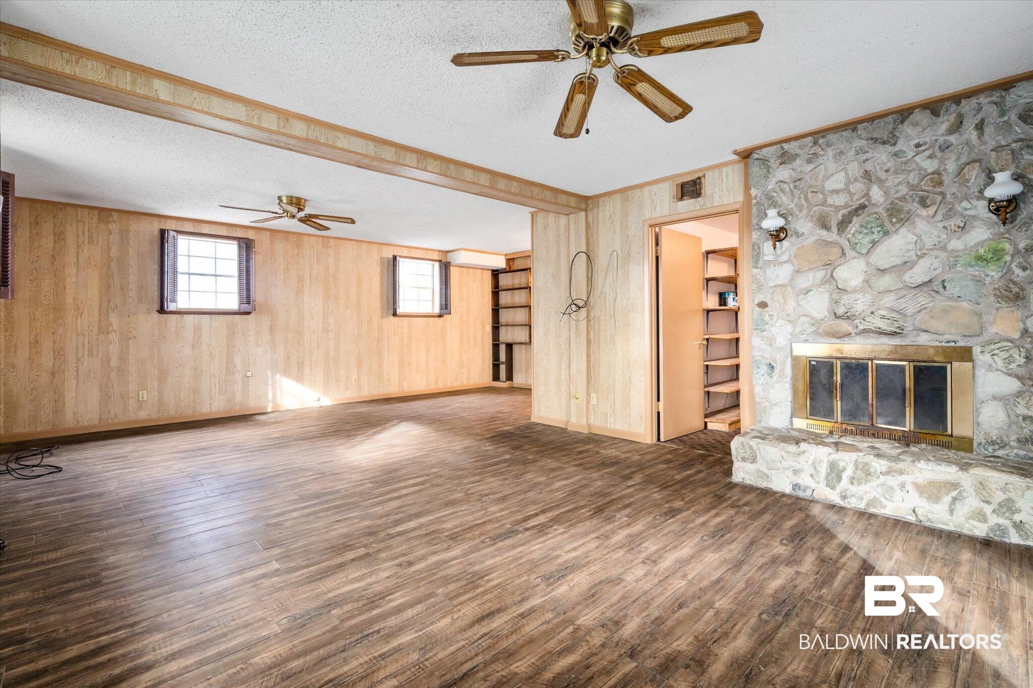 910 Whispering Pines Road Daphne, AL 36526 - Photo 11 of 21