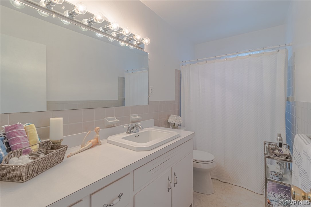 1196 Queenstown Road Lancaster, VA 22503 - Photo 17 of 45