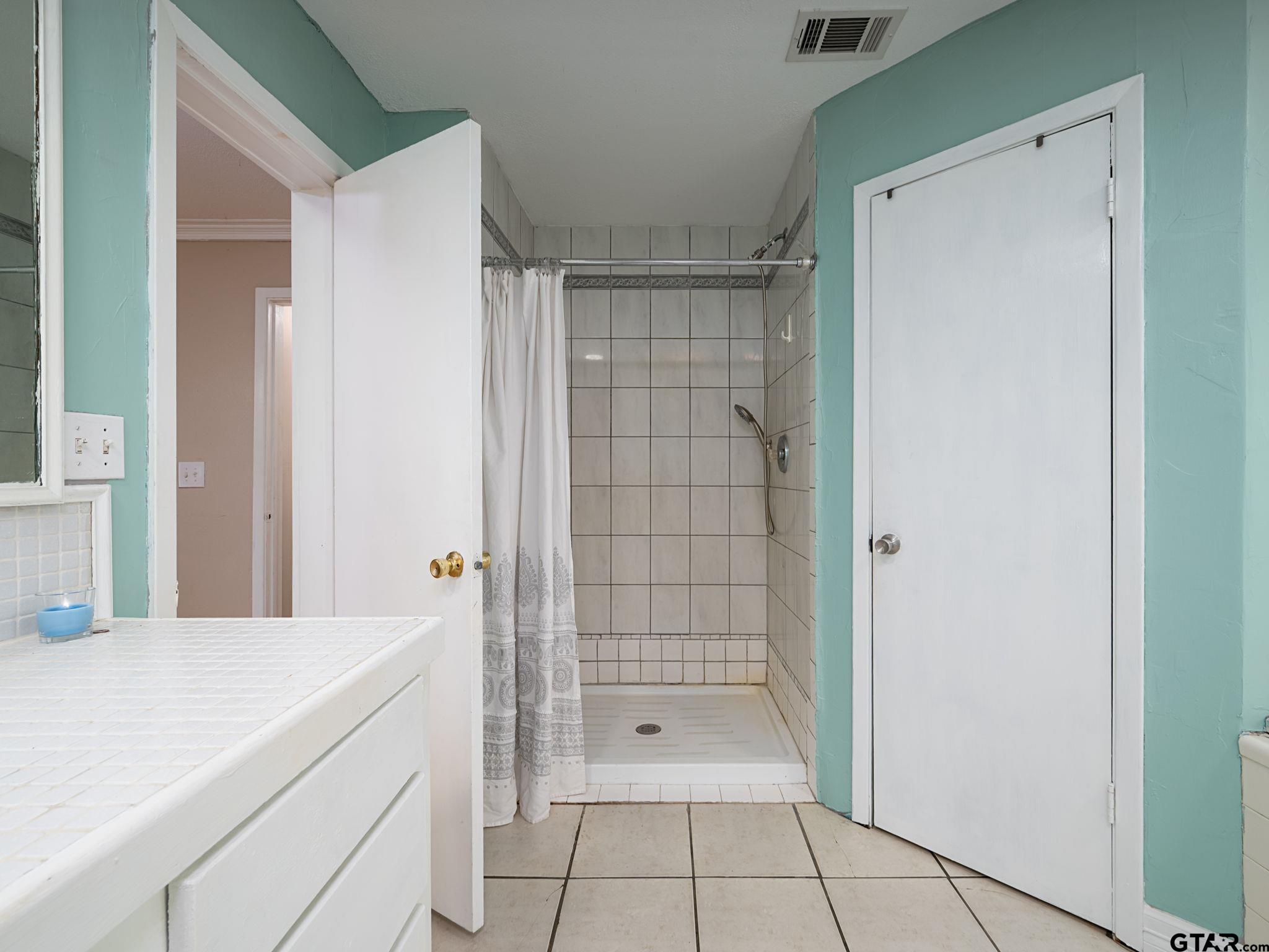 14032 Eastside Road Tyler, TX 75707 - Photo 18 of 40 Gallery Image 18