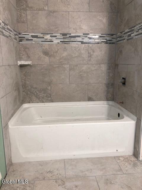 28 North Street Schenectady, NY 12305 - Photo 23 of 78 Upstairs bath