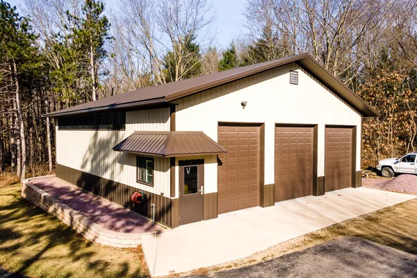 $679,000 | W2948 County Rd C, Montello, WI 53949