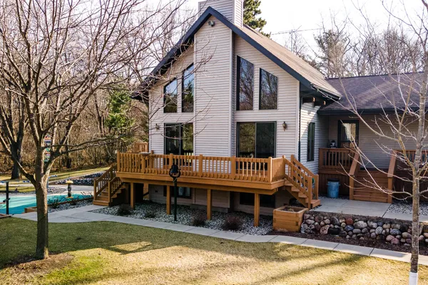 $679,000 | W2948 County Rd C, Montello, WI 53949