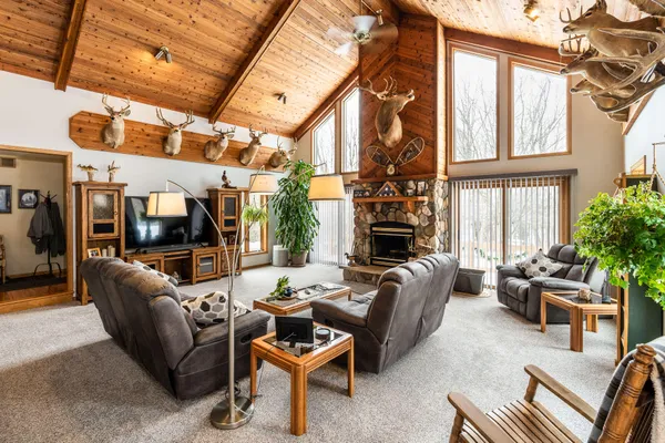 $679,000 | W2948 County Rd C, Montello, WI 53949