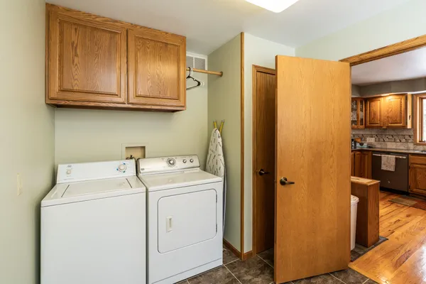 $679,000 | W2948 County Rd C, Montello, WI 53949