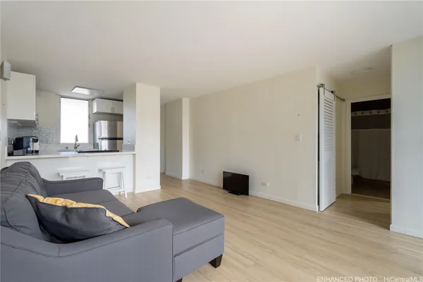 a view of entryway and hall