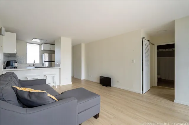 a view of entryway and hall