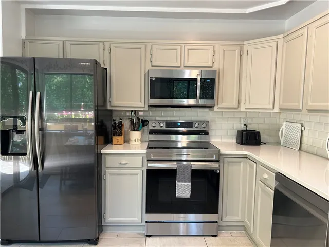 $2,250 | 115 Harbor Lights Drive, Salem, SC 29676