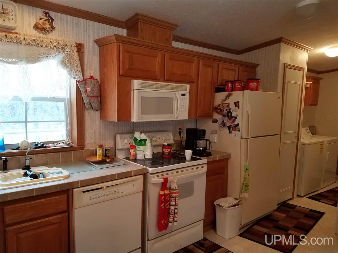 728 Bill's Road Florence, WI 54121 - Photo 3 of 27 Gallery Image 3