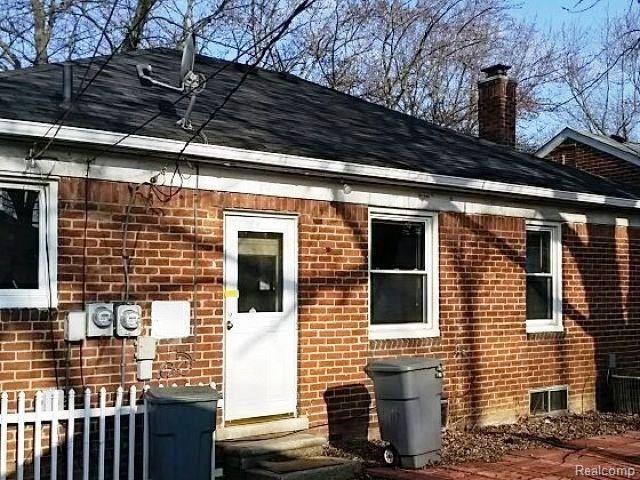 171 Biltmore Street Inkster, MI 48141 - Photo 2 of 12 ____1nanpfssvfp01a__VMS_14__Active28__OLSR__63144391_1537772__WI28733777__48c401c1-f8da-4cb2-9871-ae06baf34b52.jpg