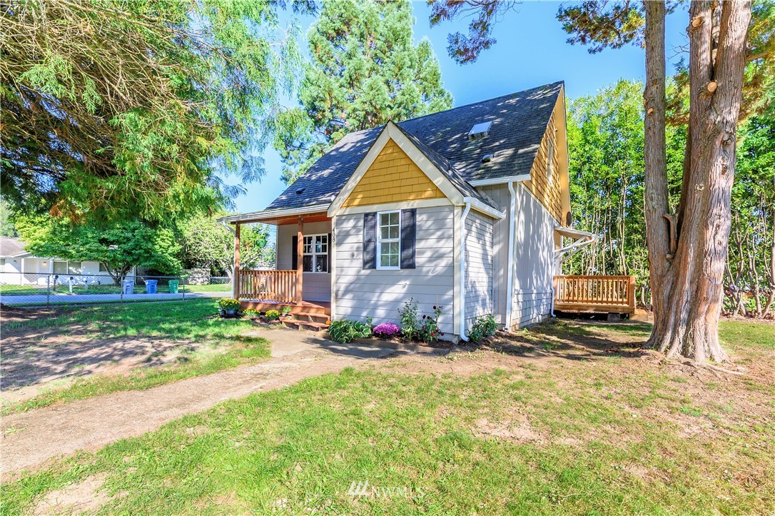 408 2nd Street Sultan, WA 98294 - Photo 2 of 23 Gallery Image 2