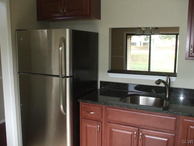 44 Centennial Road, Unit 44 Telford, PA 18969 - Photo 2 of 17 Kitchen