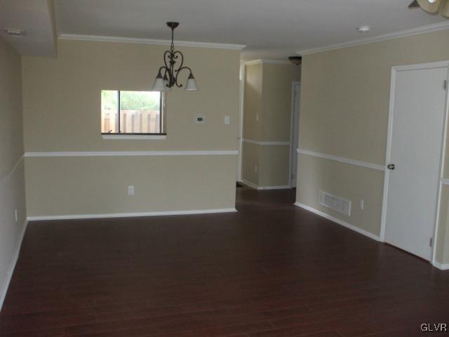 44 Centennial Road, Unit 44 Telford, PA 18969 - Photo 6 of 17 Dining Room
