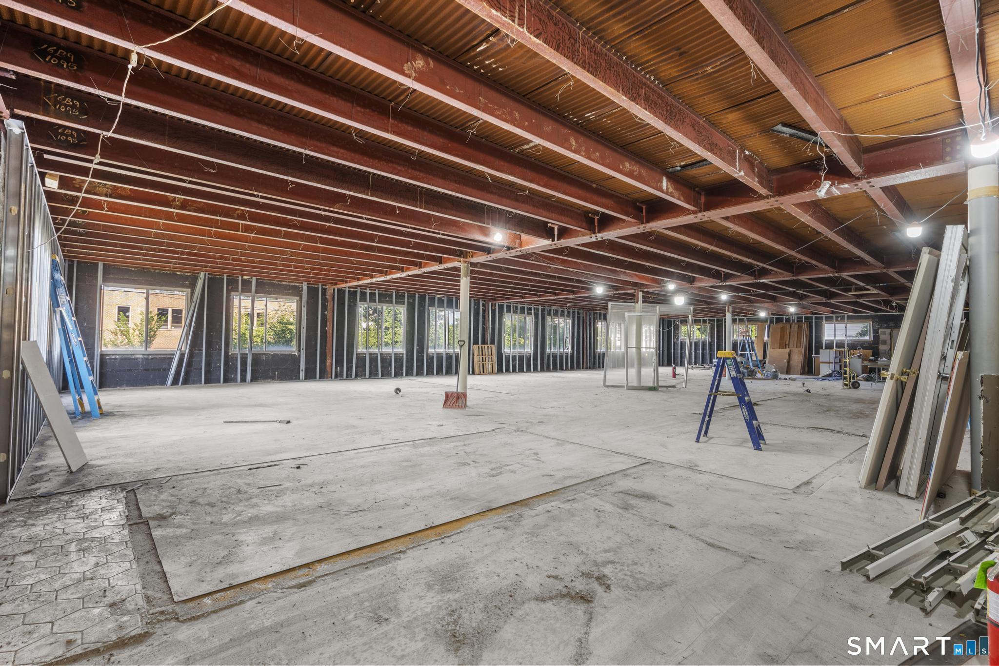 621 Farmington Avenue Hartford, CT 06105 - Photo 13 of 39