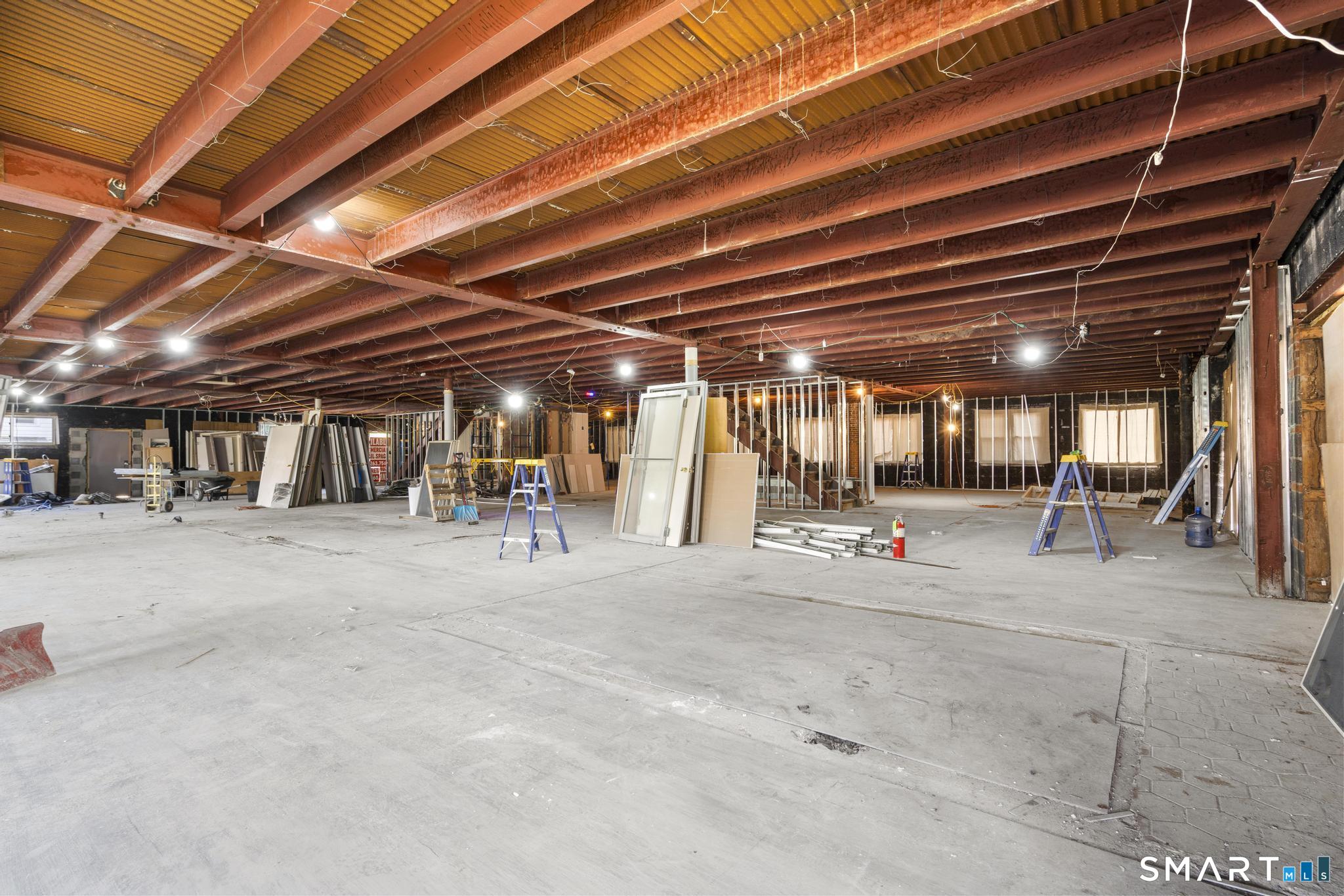 621 Farmington Avenue Hartford, CT 06105 - Photo 15 of 39