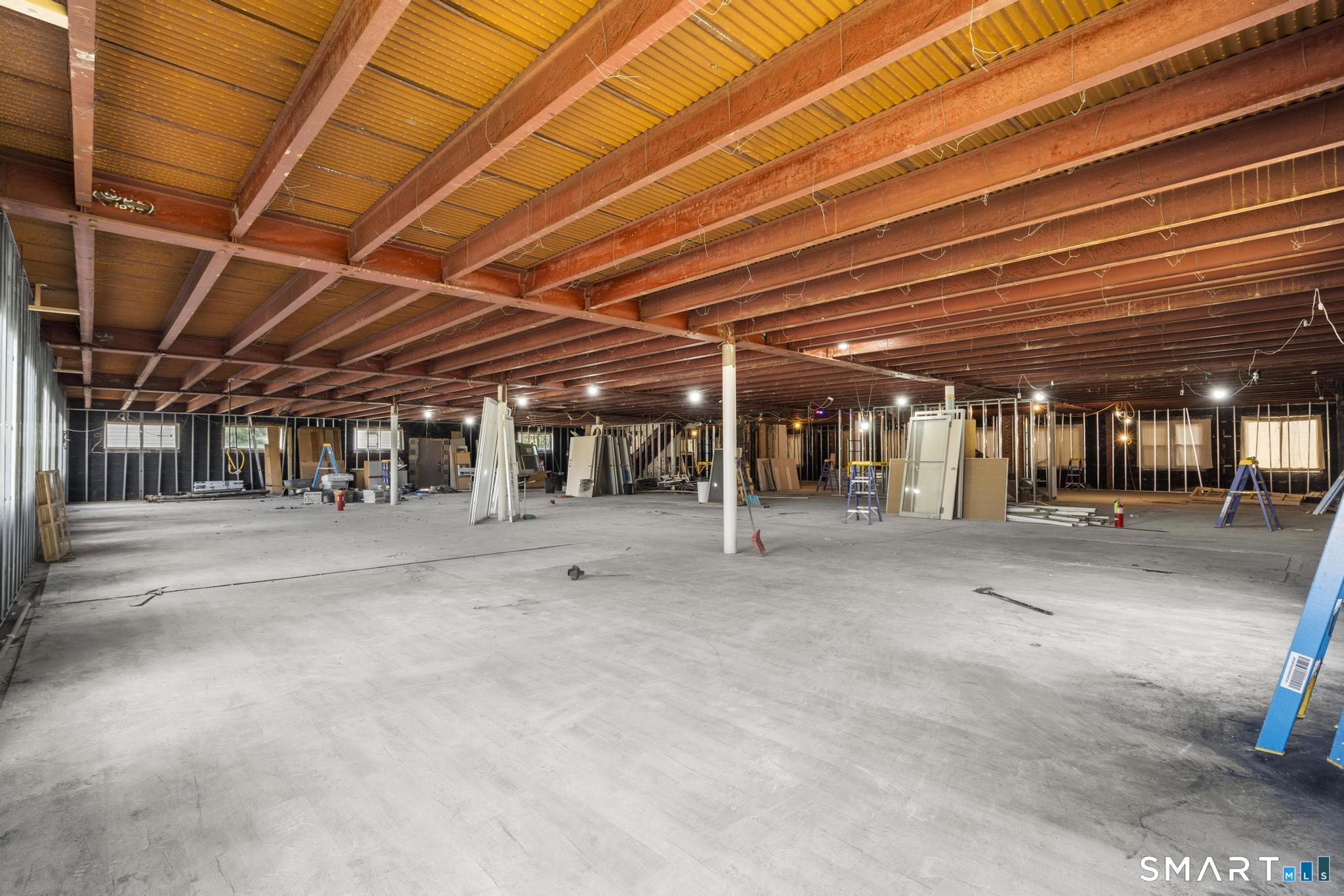 621 Farmington Avenue Hartford, CT 06105 - Photo 16 of 39