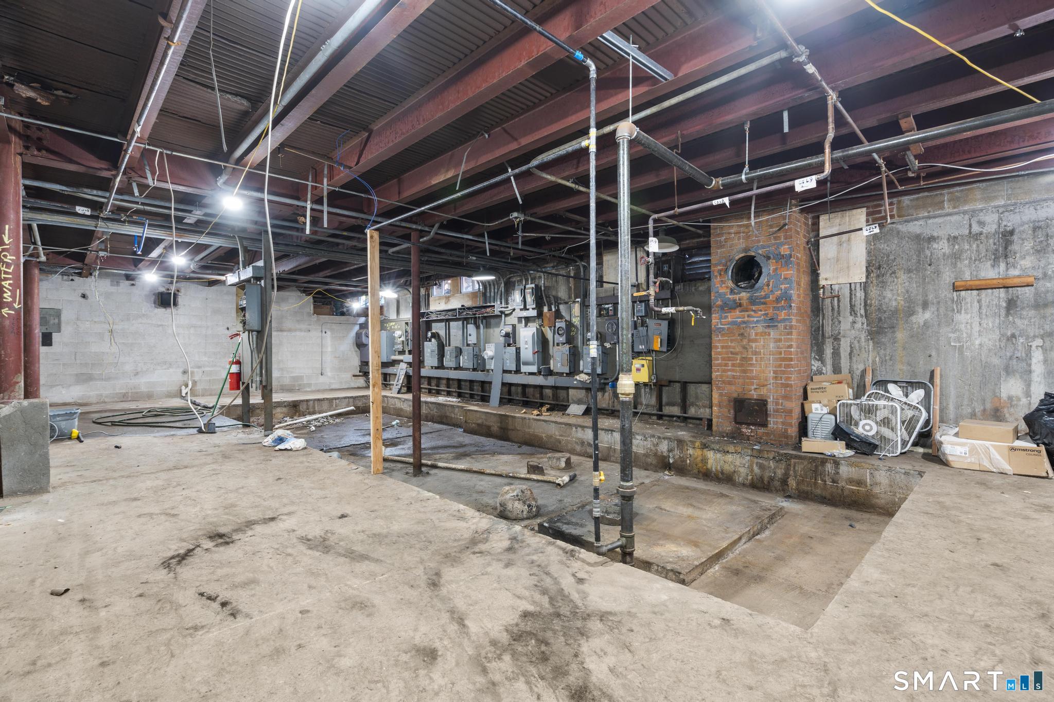 621 Farmington Avenue Hartford, CT 06105 - Photo 36 of 39