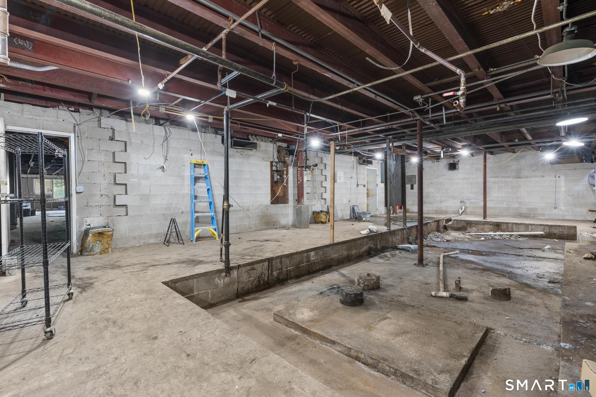 621 Farmington Avenue Hartford, CT 06105 - Photo 37 of 39