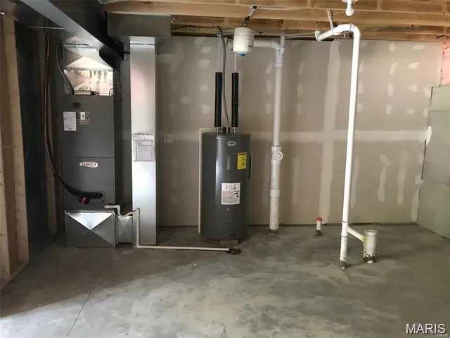 $1,900 | 314 Touchdown Drive, Foristell, MO 63348