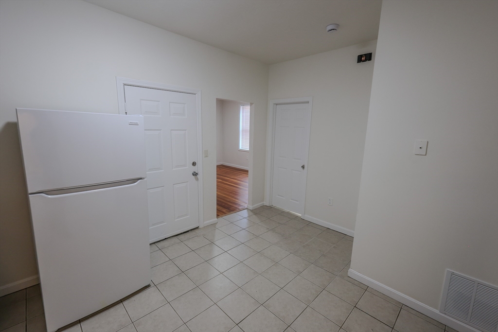 127 Intervale Street, Unit 2 Boston, MA 02121 - Photo 5 of 23