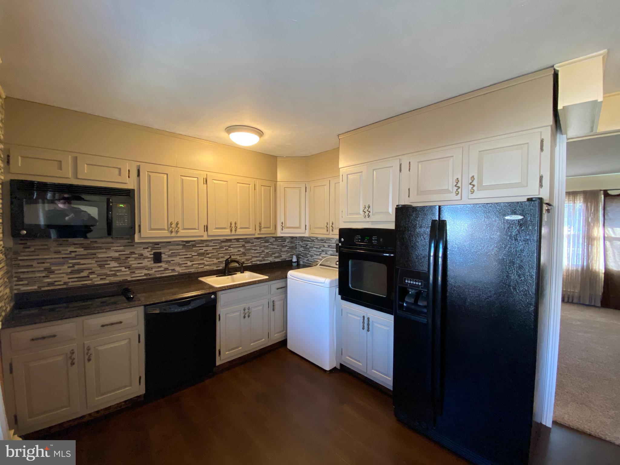 79 Quarry Road Levittown, PA 19057 - Photo 3 of 23 Gallery Image 3