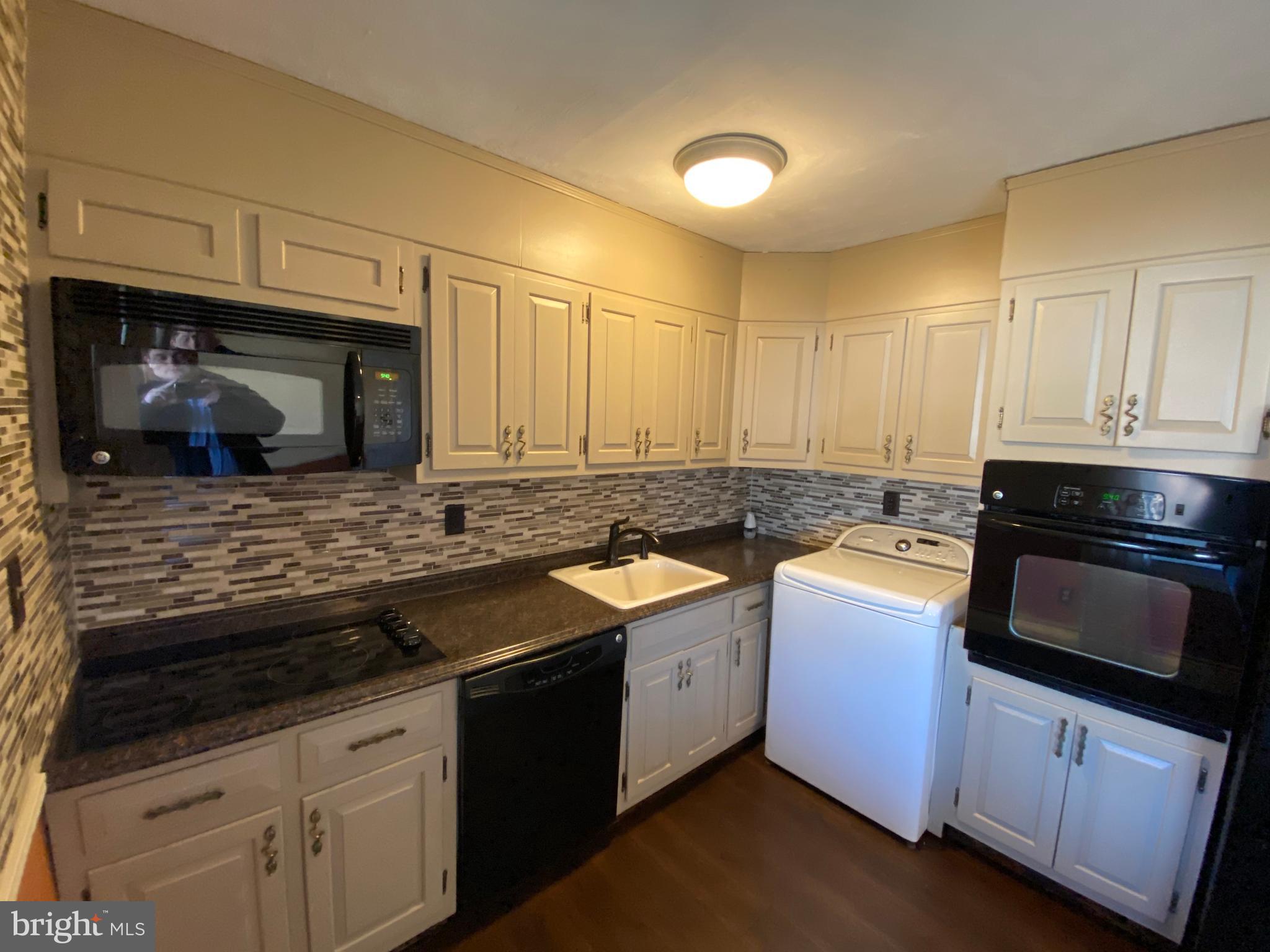 79 Quarry Road Levittown, PA 19057 - Photo 6 of 23 Gallery Image 6