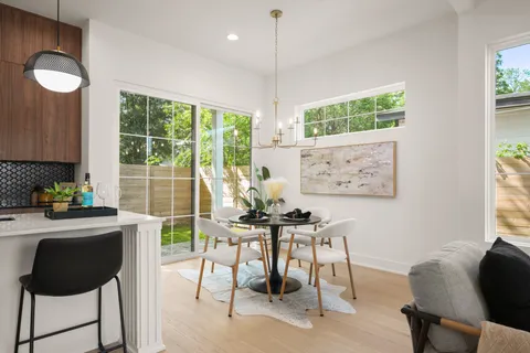 $737,500 | 601 Vermont Road, Unit 2, Austin, TX 78702