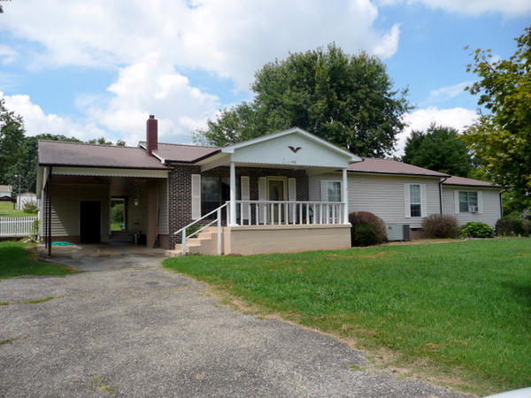 406 Cleveland Farm Road Sweetwater, TN 37874 - Photo 3 of 27 03-P1030858