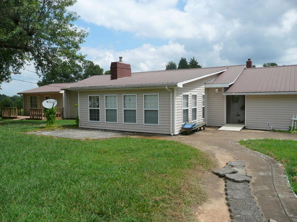 406 Cleveland Farm Road Sweetwater, TN 37874 - Photo 22 of 27 22-P1030854