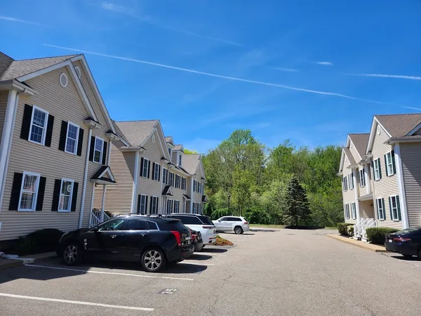 $460,000 | 172 Dean Street, Unit 15, Taunton, MA 02780