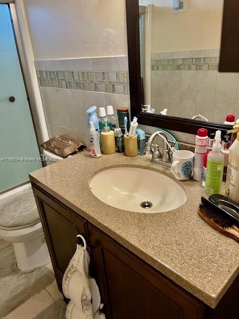 Boynton Beach Boynton Beach, FL 33435 - Photo 21 of 29 a bathroom with a sink and a mirror