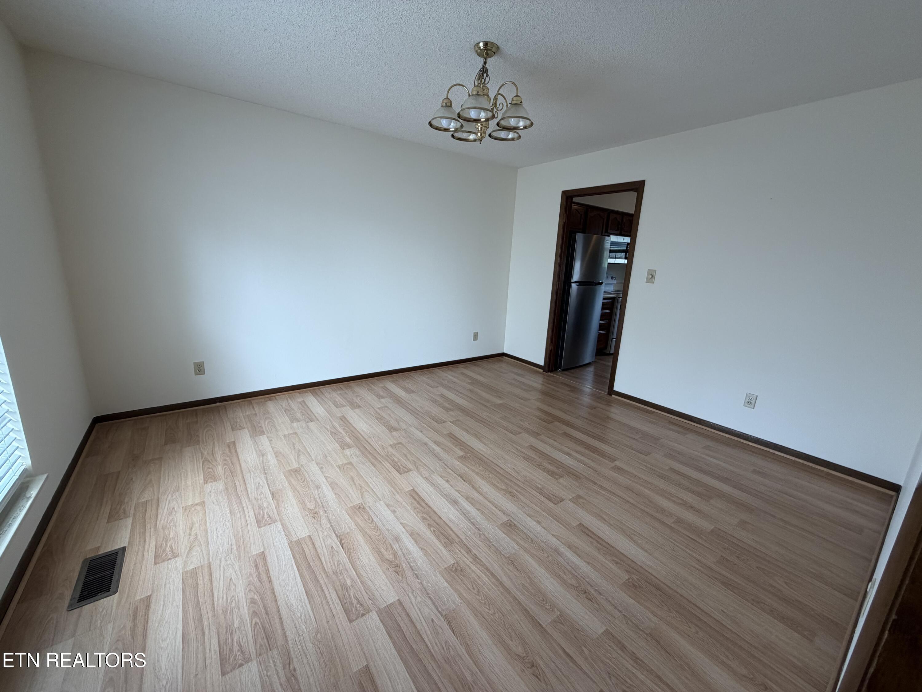 9112 Colchester Ridge Road Knoxville, TN 37922 - Photo 3 of 16 formal dining