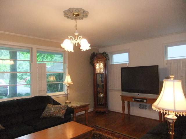 59 Nottingham Road Greenville, SC 29607 - Photo 3 of 18