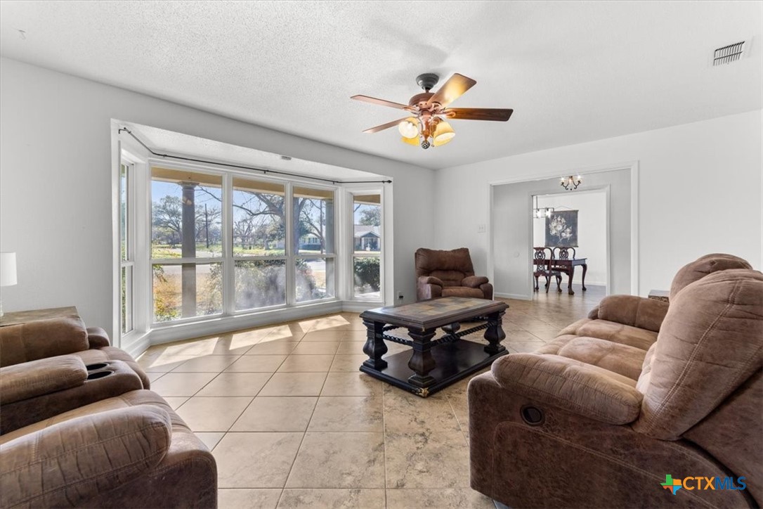 3506 Buffalo Trail Temple, TX 76504 - Photo 5 of 35