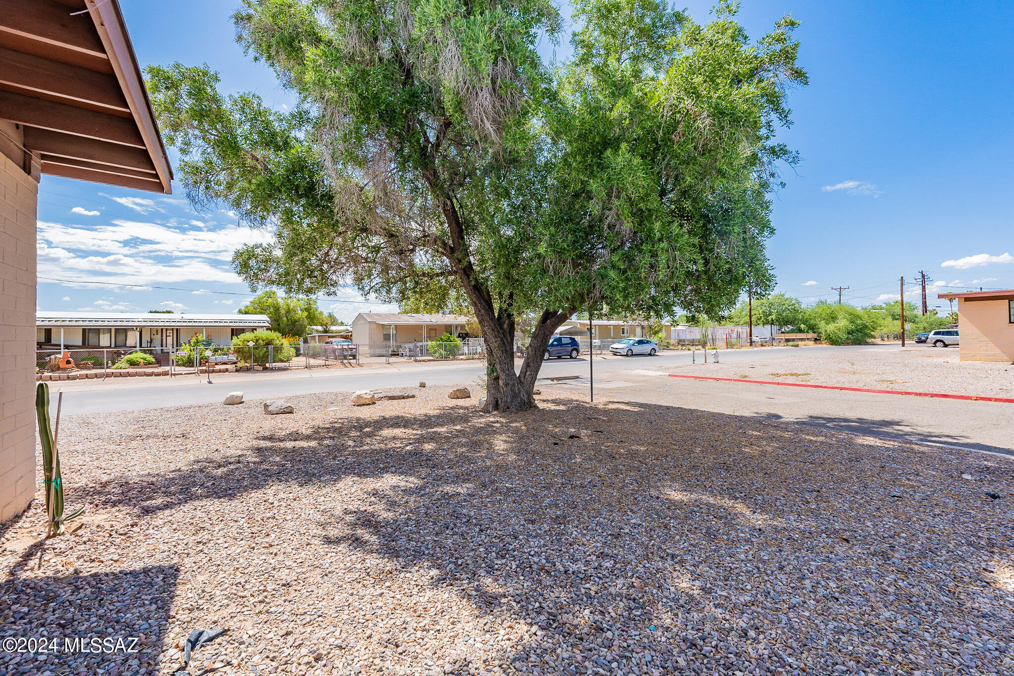 3902 North Pomona Road Tucson, AZ 85705 - Photo 4 of 45