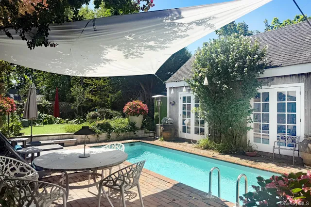 $2,300,000 | 28 Bowden Square, Southampton, NY 11968