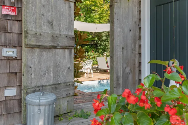 $2,300,000 | 28 Bowden Square, Southampton, NY 11968