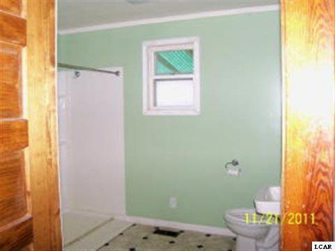 4802 Hunt Road Adrian, MI 49221 - Photo 7 of 11 20025047-6.JPG